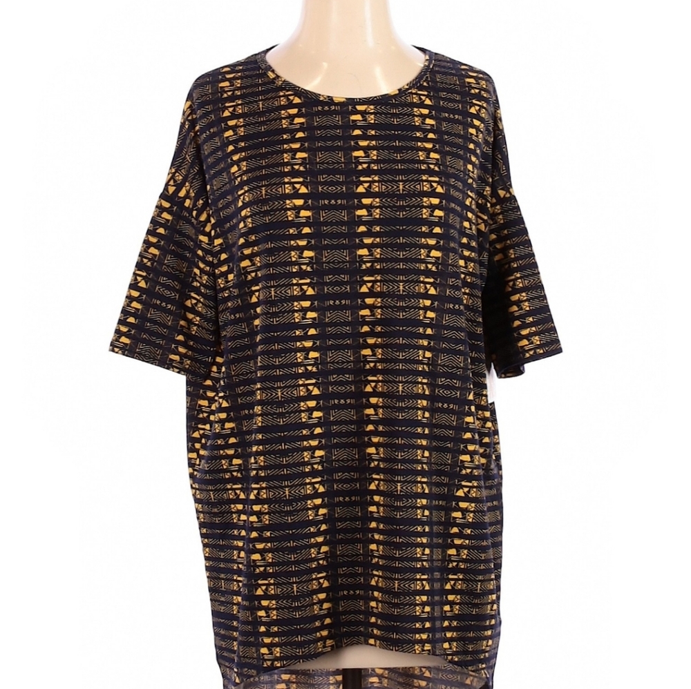 2/$20 LulaRoe Irma Shirt
